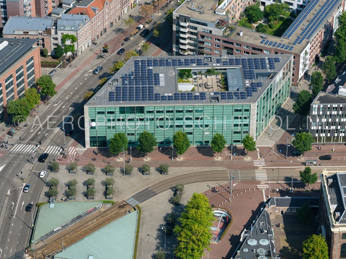 luchtfoto |  Amsterdam, de Nederlandse Filmacademie is een faculteit van de Amsterdamse Hogeschool voor de Kunsten (AHK) en is gevestigd aan het Mr Visserplein.   opn. 02/09/2018
